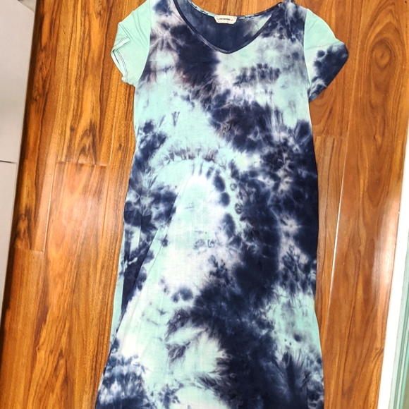 eesome Dresses & Skirts - Stunning TieDye Maxi Dress